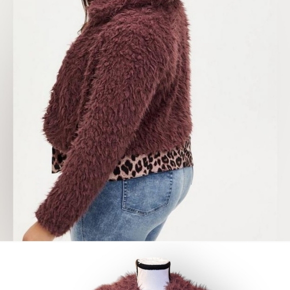 Torrid Faux Fur Cropped Jacket Size 2 - Picture 3 of 5